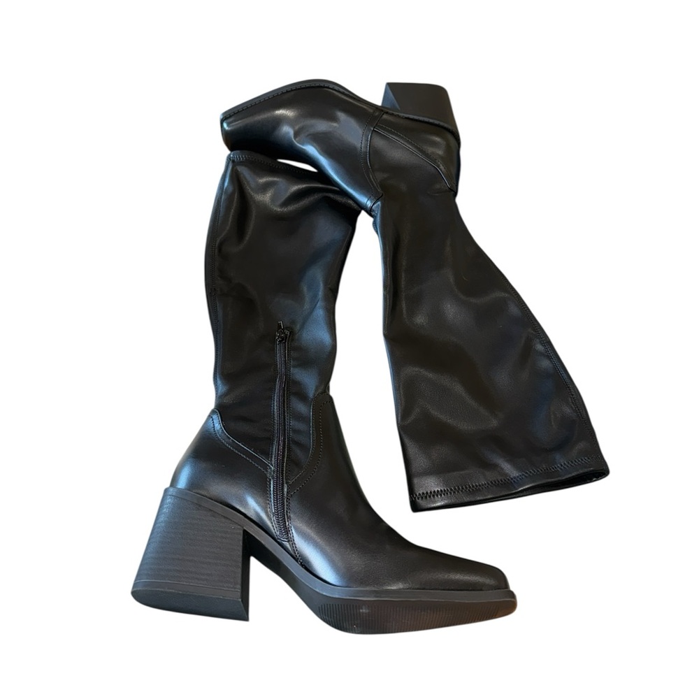 NEW $140 Zoeey Black Knee High Boot